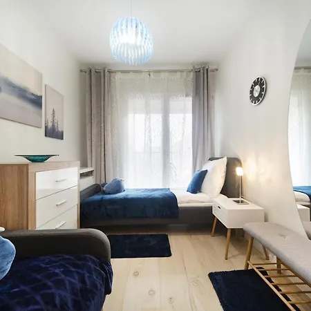 公寓 Apartament Rajska 8 *