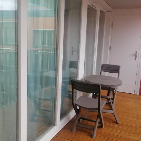 公寓 Apartament Rajska 8 格但斯克